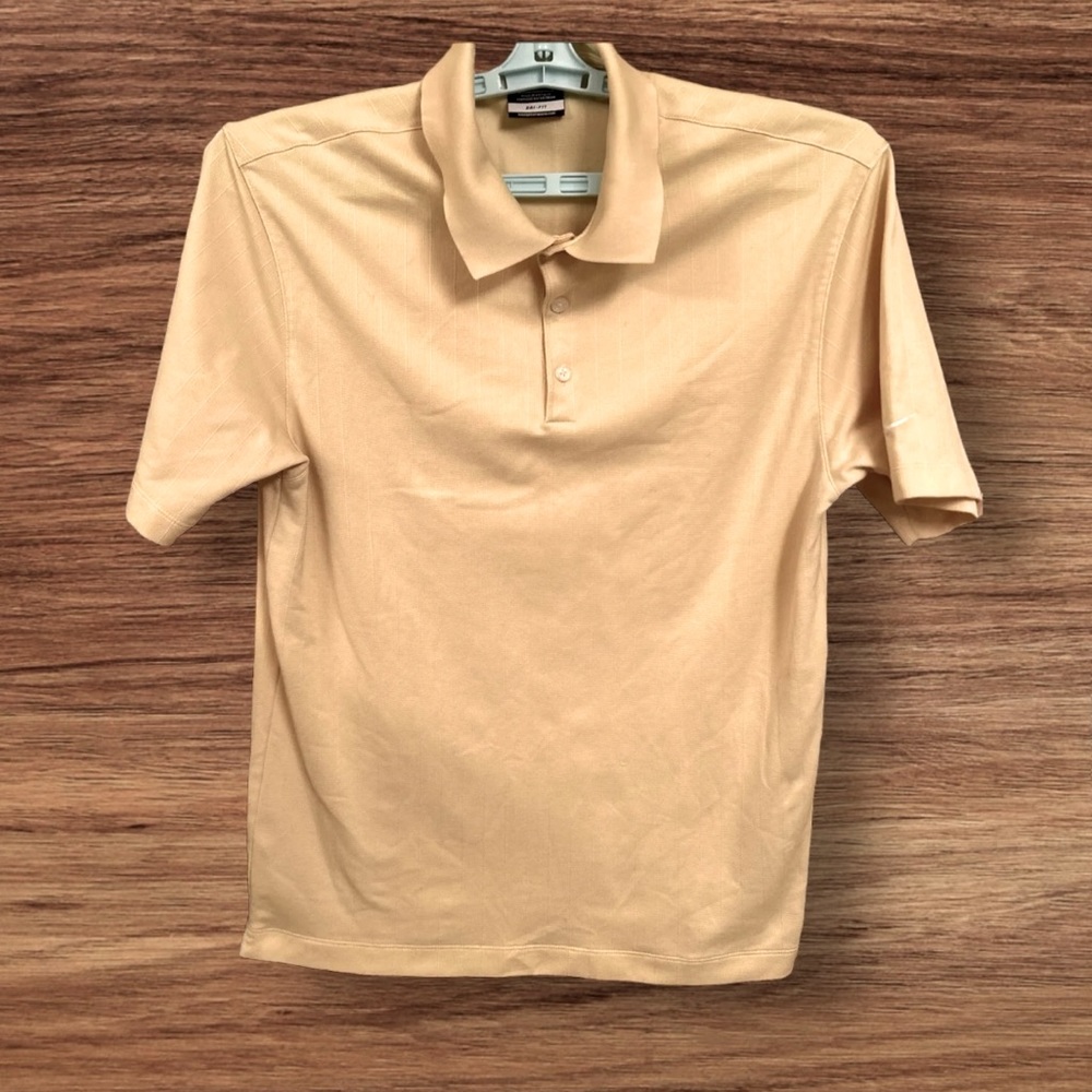 Nike golf Men's Dri-Fit Polo textured Golf Shirt Size MEDIUM YELLOW style 244620